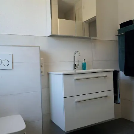 Apartment Ferienwohnung Seehase - La *